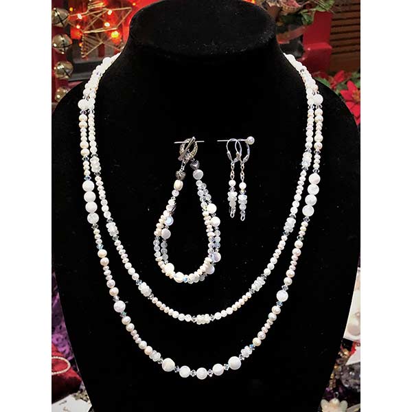 Moonstone and Freshwater Pearls Jewelry Set